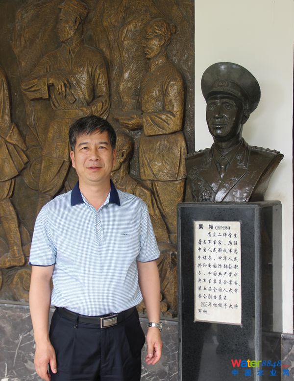清華大學(xué)環(huán)境學(xué)院副院長左劍惡教授回母校講學(xué)