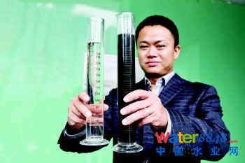 凈化廠出水左與進水右對比。
