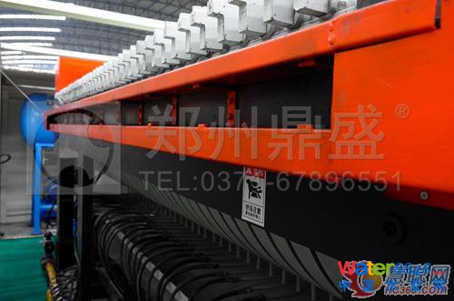 大環境下 污泥壓濾機廠家銷量出現新高峰 